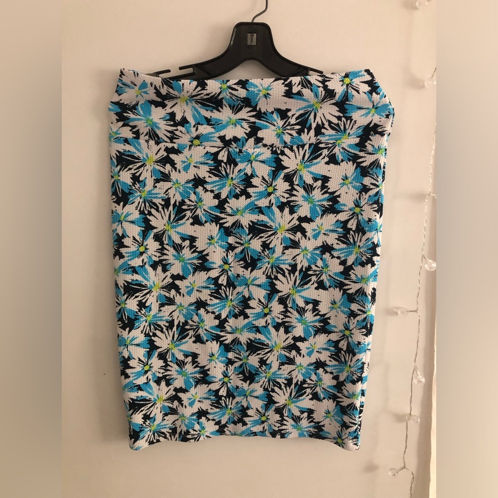 LulaRoe stretch skirt